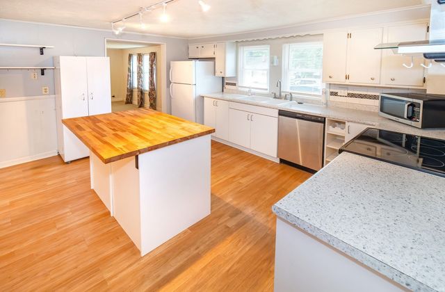 608 E Moore Street, Boonville, IN 47601
