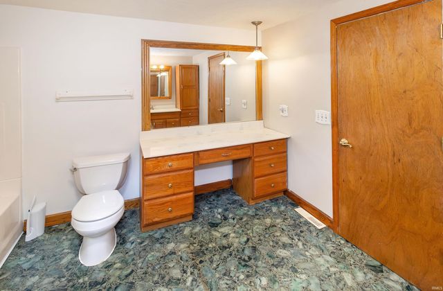 608 E Moore Street, Boonville, IN 47601