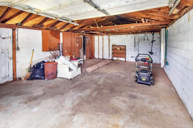 608 E Moore Street, Boonville, IN 47601