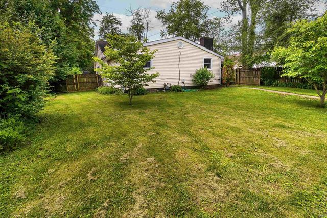 608 E Moore Street, Boonville, IN 47601