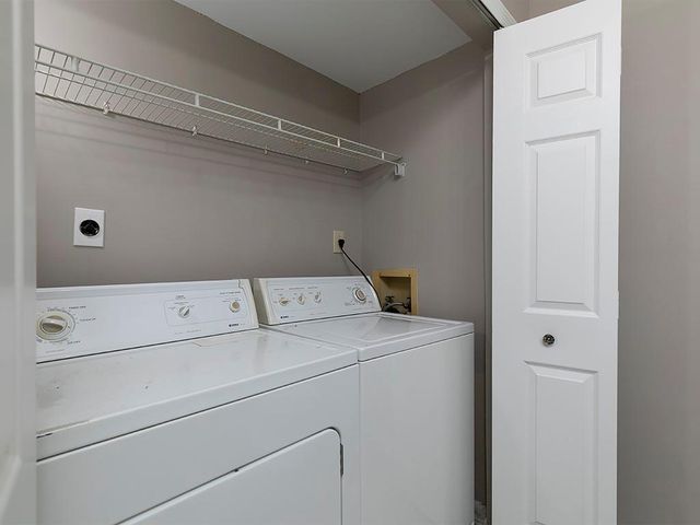1975 Cheathem Woods Drive, Marietta, GA 30008