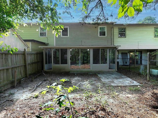 1975 Cheathem Woods Drive, Marietta, GA 30008