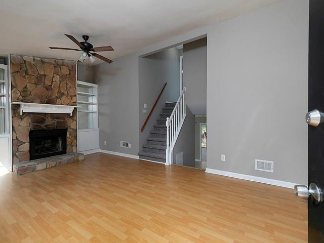 1975 Cheathem Woods Drive, Marietta, GA 30008
