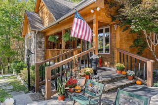499 Hemlock Ln, Spencer, TN 38585