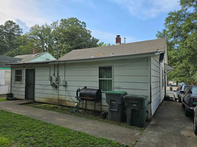171 E FRANK AVE, Memphis, TN 38109