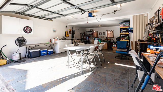 4015 Broadway, Huntington Park, CA 90255