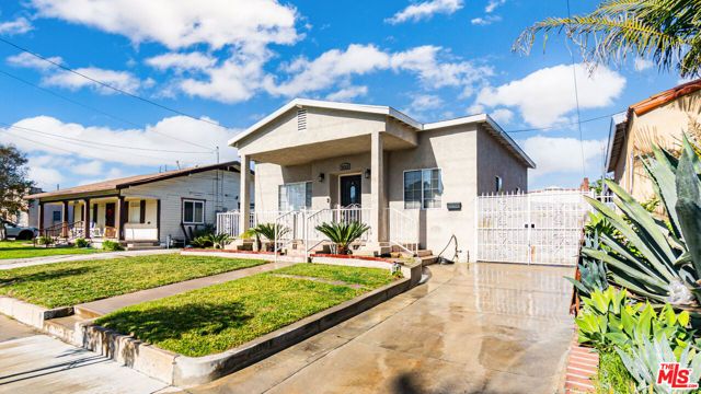 4015 Broadway, Huntington Park, CA 90255