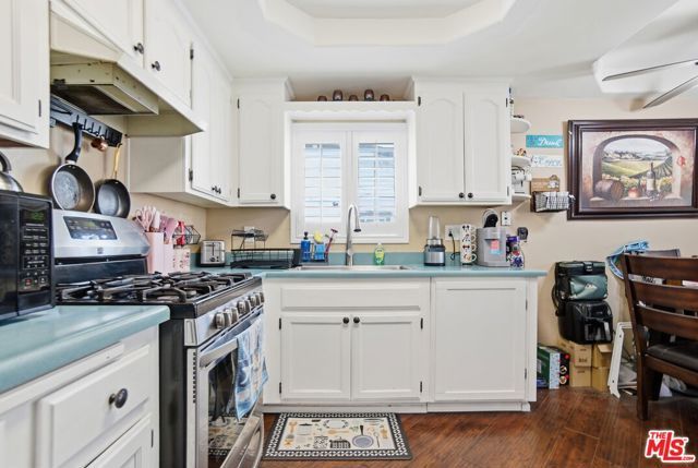 4015 Broadway, Huntington Park, CA 90255