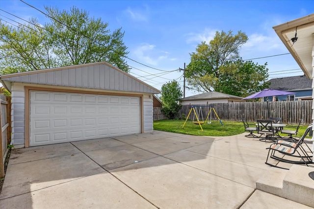 3165 S 66th STREET, Milwaukee, WI 53219