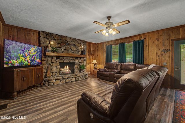 7261 Yellow Creek Road, Robbinsville, NC 28771
