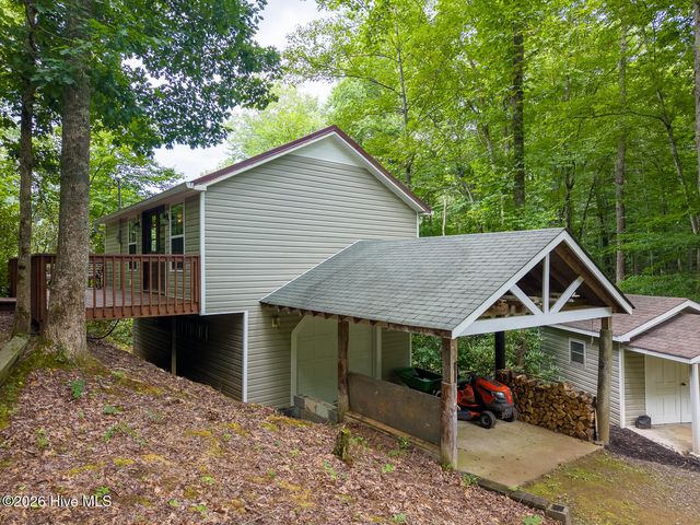 7261 Yellow Creek Road, Robbinsville, NC 28771