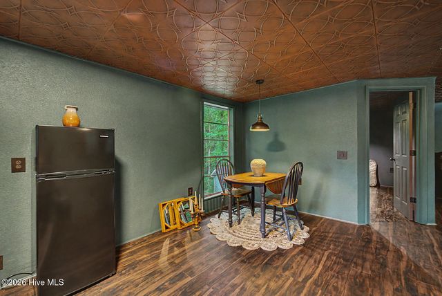 7261 Yellow Creek Road, Robbinsville, NC 28771