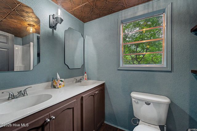 7261 Yellow Creek Road, Robbinsville, NC 28771