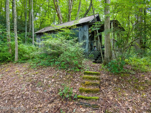 7261 Yellow Creek Road, Robbinsville, NC 28771
