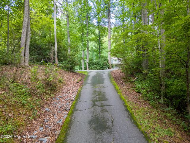 7261 Yellow Creek Road, Robbinsville, NC 28771