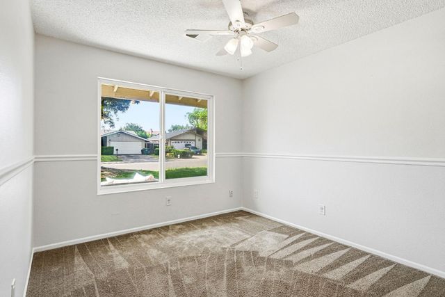 9291 Linda Rio Dr, Sacramento, CA 95826