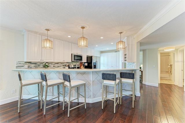 5320 GULF OF MEXICO DRIVE 204, Longboat Key, FL 34228