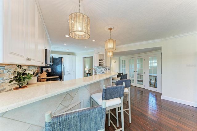 5320 GULF OF MEXICO DRIVE 204, Longboat Key, FL 34228