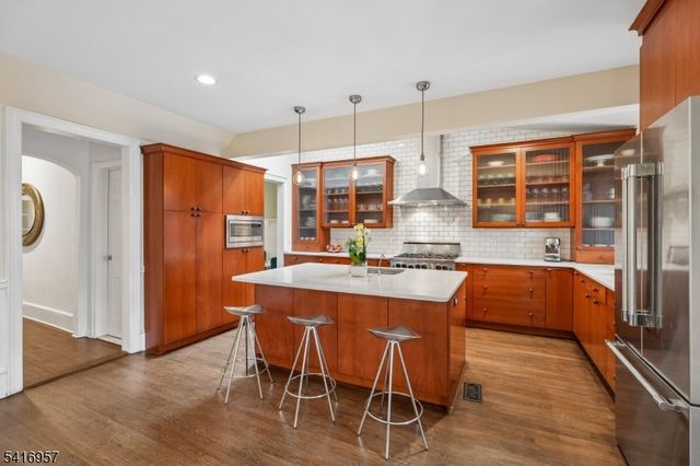 391 Up Mountain Avenue, Montclair Twp., NJ 07043