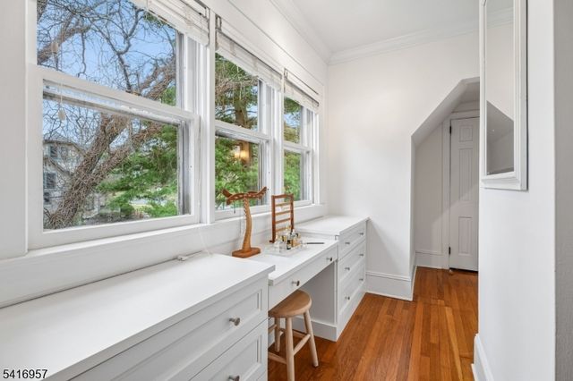 391 Up Mountain Avenue, Montclair Twp., NJ 07043