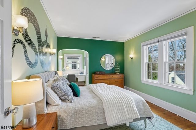 391 Up Mountain Avenue, Montclair Twp., NJ 07043