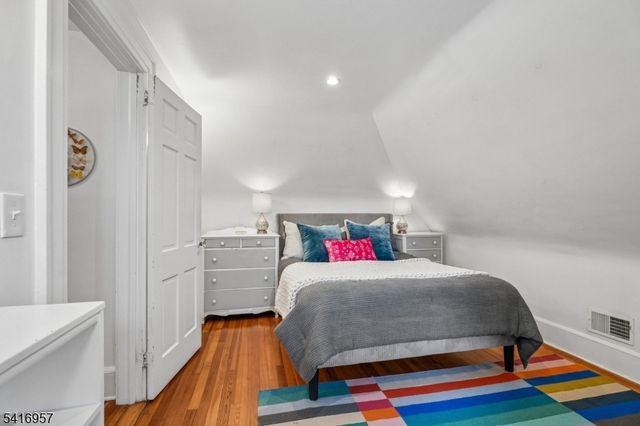 391 Up Mountain Avenue, Montclair Twp., NJ 07043