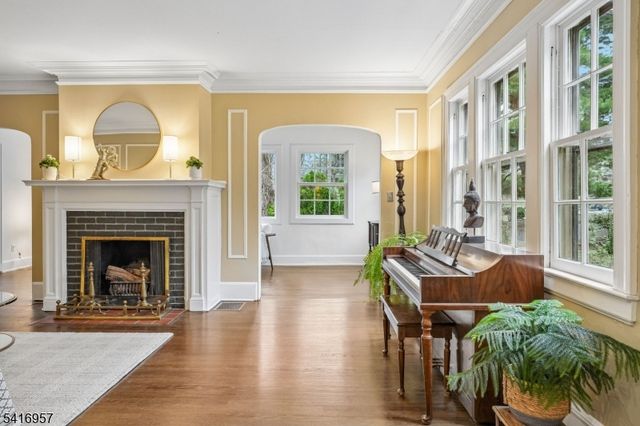 391 Up Mountain Avenue, Montclair Twp., NJ 07043