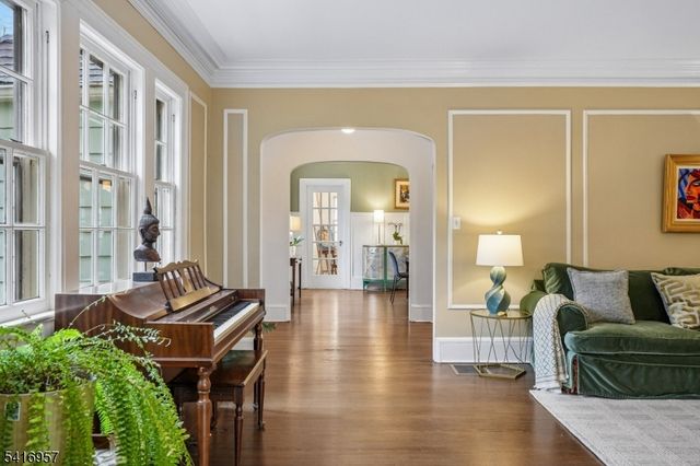 391 Up Mountain Avenue, Montclair Twp., NJ 07043