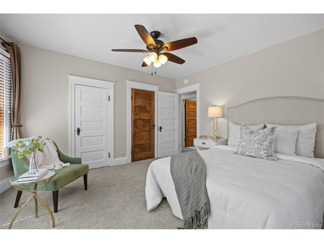 1054 S Pearl St, Denver, CO 80209