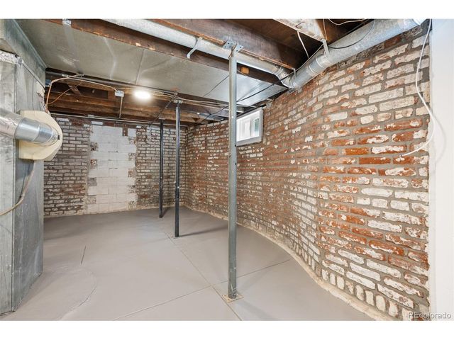 1054 S Pearl St, Denver, CO 80209