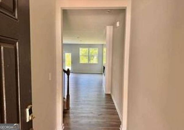 741 Point Place Drive, Loganville, GA 30052