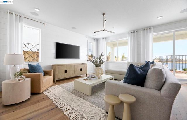 531 Lee Loop, Discovery Bay, CA 94505