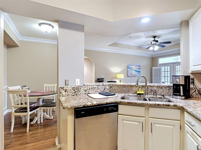 5308 BAY CLUB CIRCLE 5308, Tampa, FL 33607