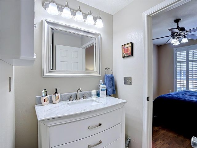 5308 BAY CLUB CIRCLE 5308, Tampa, FL 33607