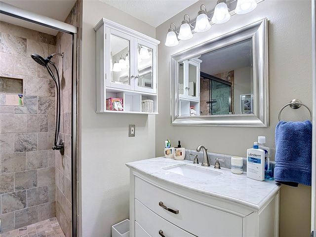 5308 BAY CLUB CIRCLE 5308, Tampa, FL 33607
