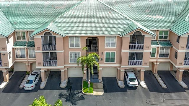 5308 BAY CLUB CIRCLE 5308, Tampa, FL 33607