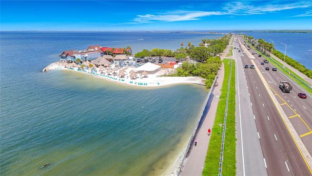 5308 BAY CLUB CIRCLE 5308, Tampa, FL 33607