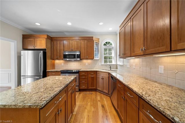 7057 Harperglen Road, Clemmons, NC 27012