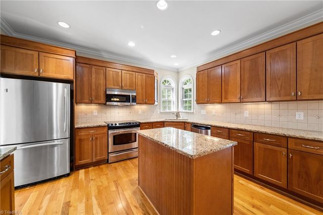 7057 Harperglen Road, Clemmons, NC 27012