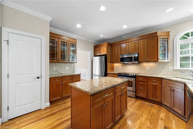 7057 Harperglen Road, Clemmons, NC 27012