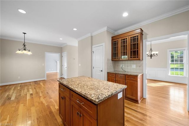 7057 Harperglen Road, Clemmons, NC 27012