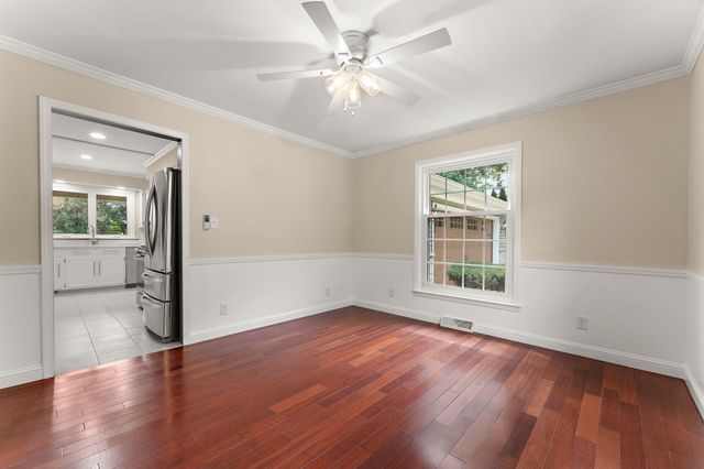 210 W 150 N, Valparaiso, IN 46385
