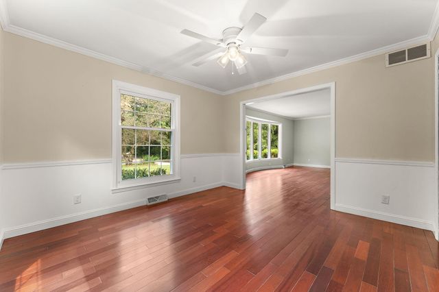 210 W 150 N, Valparaiso, IN 46385