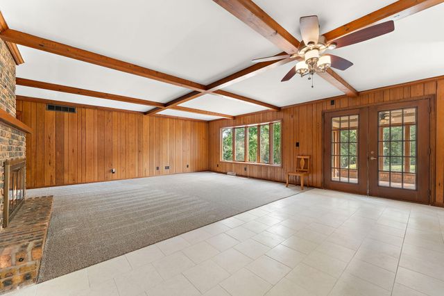 210 W 150 N, Valparaiso, IN 46385