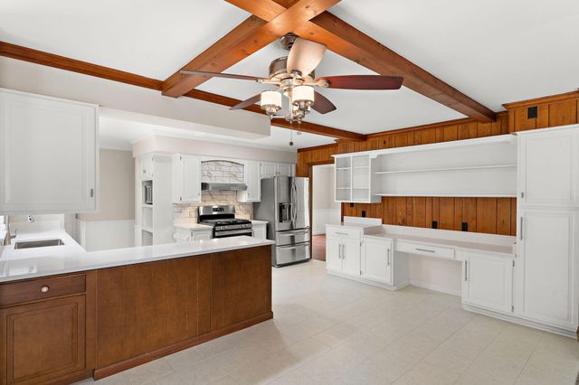 210 W 150 N, Valparaiso, IN 46385