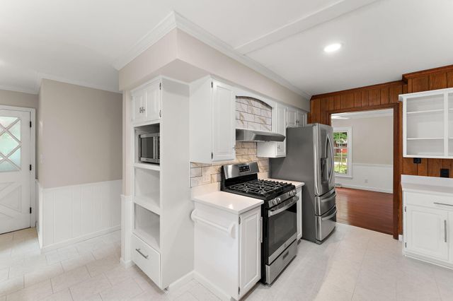 210 W 150 N, Valparaiso, IN 46385