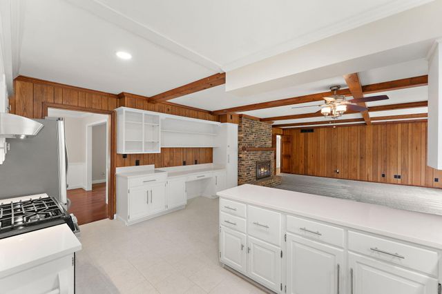 210 W 150 N, Valparaiso, IN 46385