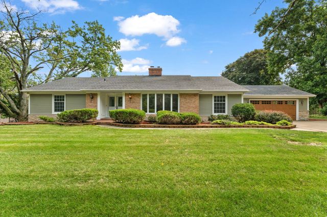 210 W 150 N, Valparaiso, IN 46385