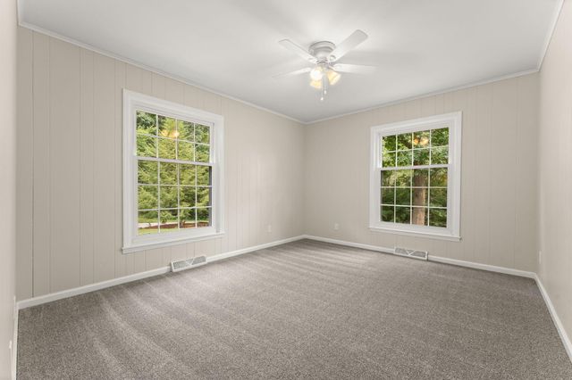 210 W 150 N, Valparaiso, IN 46385