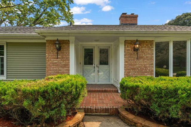 210 W 150 N, Valparaiso, IN 46385
